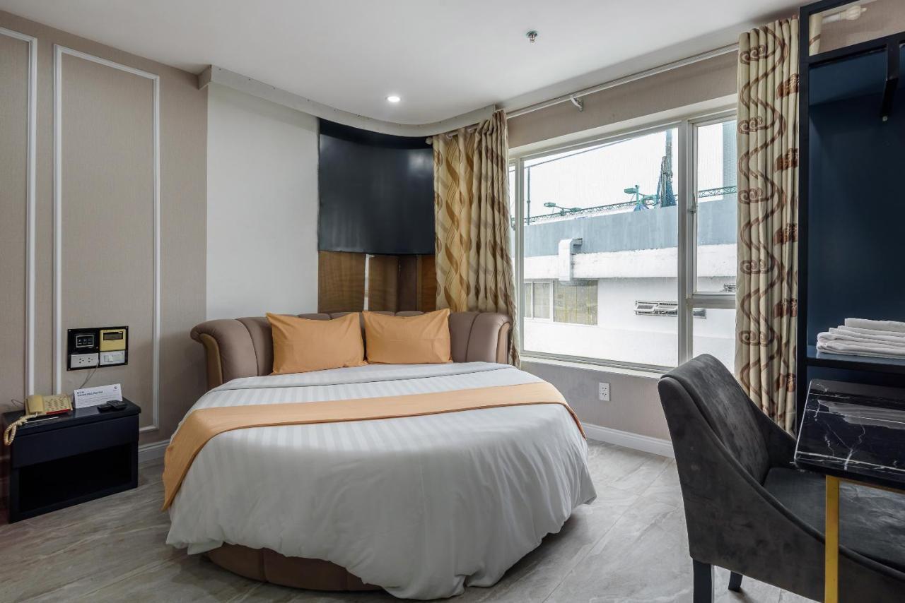 Cozrum Lux - The Arrivals Hotel Ho Chi Minh-stad Buitenkant foto