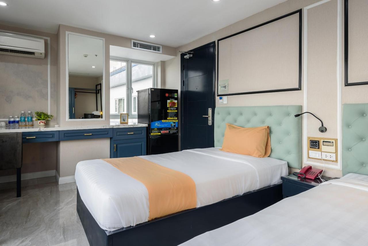 Cozrum Lux - The Arrivals Hotel Ho Chi Minh-stad Buitenkant foto