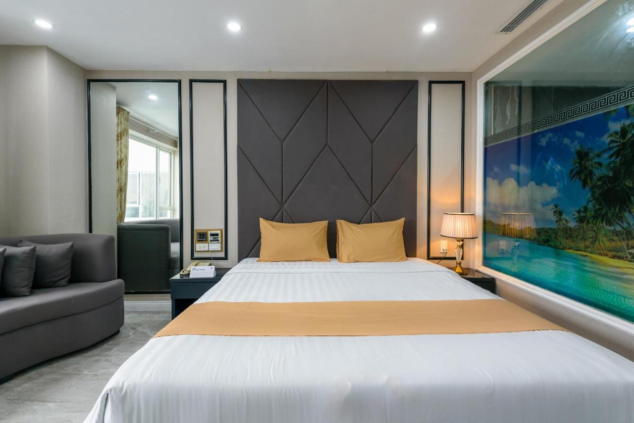 Cozrum Lux - The Arrivals Hotel Ho Chi Minh-stad Buitenkant foto